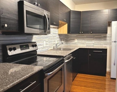 2141 P Street Nw - Photo Thumbnail 2