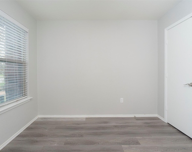 11221 Kirkland Hill Path - Photo Thumbnail 12