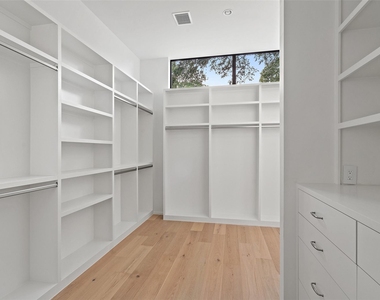 2704 Mountain Laurel Dr - Photo Thumbnail 16