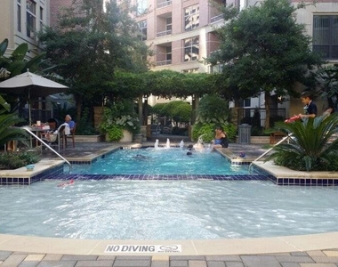 1901 Post Oak Boulevard - Photo Thumbnail 2