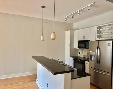 1901 Post Oak Boulevard - Photo Thumbnail 12