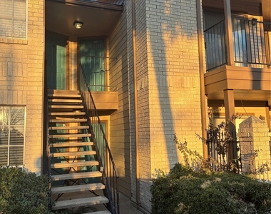 2121 Hepburn Street - Photo Thumbnail 1