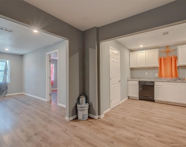 6823 Goforth Street - Photo Thumbnail 8