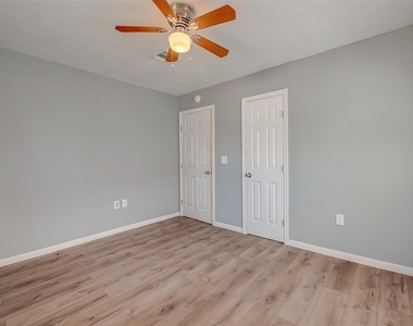6823 Goforth Street - Photo Thumbnail 22
