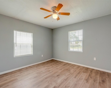 6823 Goforth Street - Photo Thumbnail 20