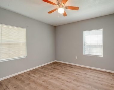 6823 Goforth Street - Photo Thumbnail 16