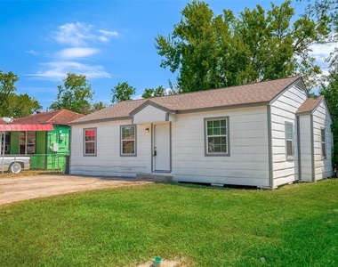 6823 Goforth Street - Photo Thumbnail 2