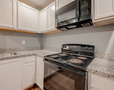 6823 Goforth Street - Photo Thumbnail 13