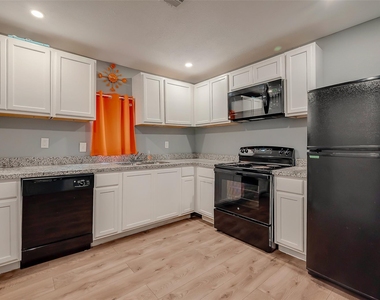 6823 Goforth Street - Photo Thumbnail 11