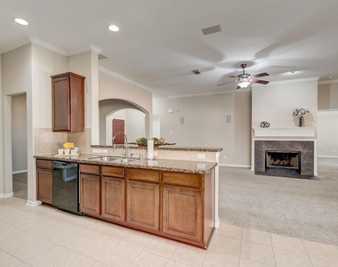 7219 Palmito Ranch Drive - Photo Thumbnail 16