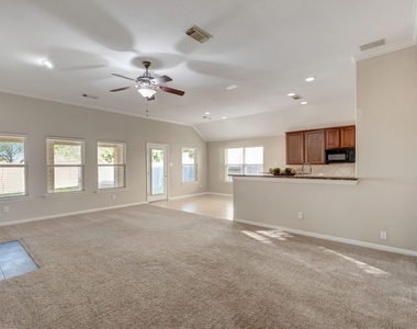 7219 Palmito Ranch Drive - Photo Thumbnail 10