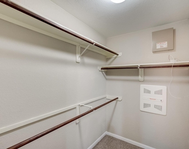 7219 Palmito Ranch Drive - Photo Thumbnail 31