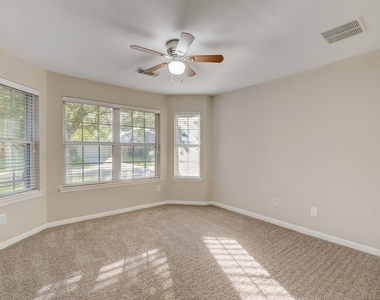 7219 Palmito Ranch Drive - Photo Thumbnail 7