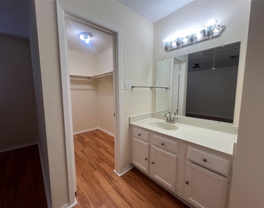3837 Tanglewilde Street - Photo Thumbnail 9