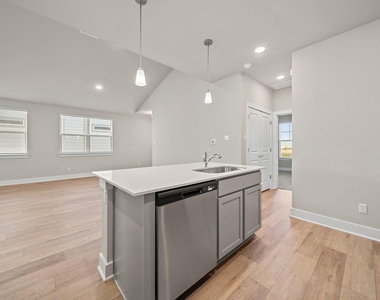 219 Pinnacle Lane - Photo Thumbnail 18