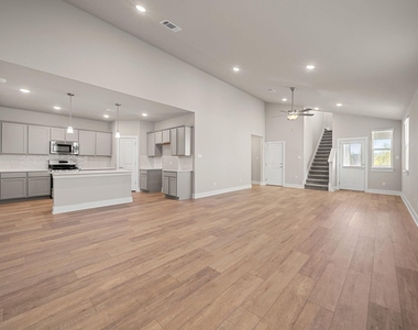 219 Pinnacle Lane - Photo Thumbnail 14