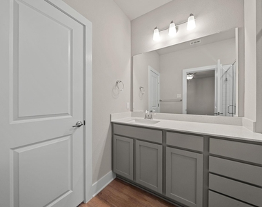 219 Pinnacle Lane - Photo Thumbnail 12