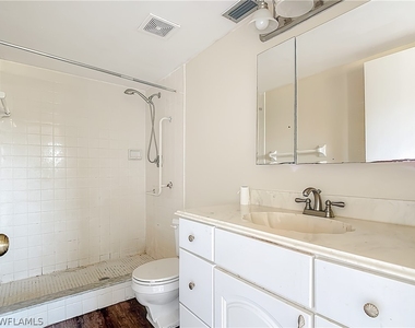 5635 Rattlesnake Hammock Road - Photo Thumbnail 10