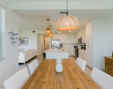 5651 Double Eagle Circle - Photo Thumbnail 10