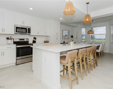5651 Double Eagle Circle - Photo Thumbnail 7