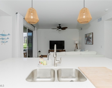 5651 Double Eagle Circle - Photo Thumbnail 6