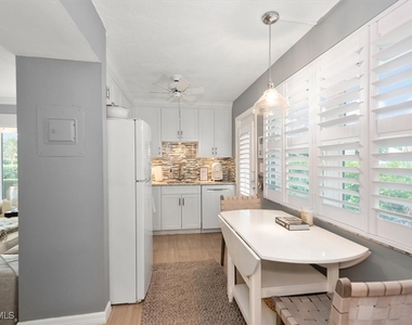 291 8th Avenue S - Photo Thumbnail 9