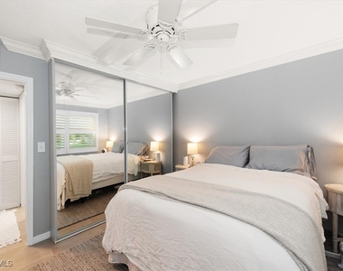 291 8th Avenue S - Photo Thumbnail 16