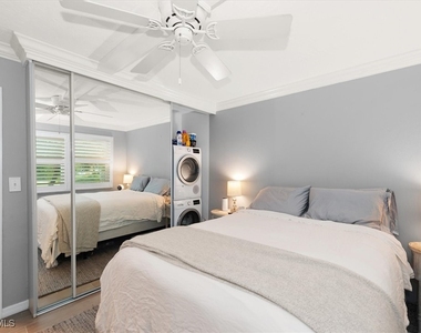 291 8th Avenue S - Photo Thumbnail 18