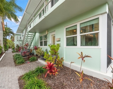 291 8th Avenue S - Photo Thumbnail 4