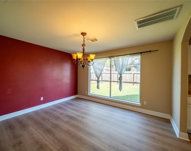 10723 Scenic Drive - Photo Thumbnail 4