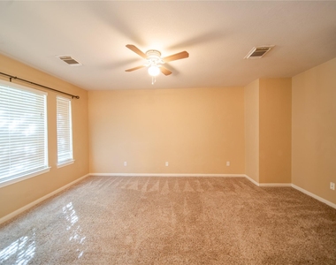 10723 Scenic Drive - Photo Thumbnail 14