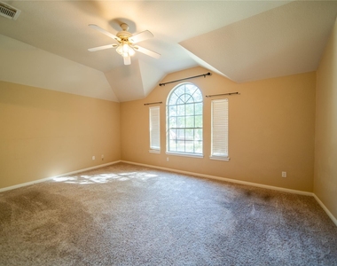 10723 Scenic Drive - Photo Thumbnail 12