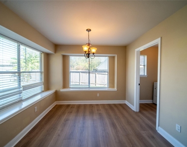10723 Scenic Drive - Photo Thumbnail 6