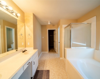 10723 Scenic Drive - Photo Thumbnail 11