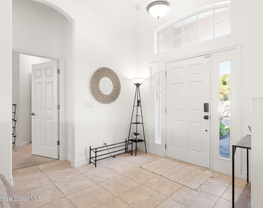 379 Pentland Drive - Photo Thumbnail 6