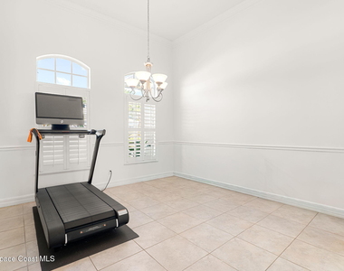 379 Pentland Drive - Photo Thumbnail 7