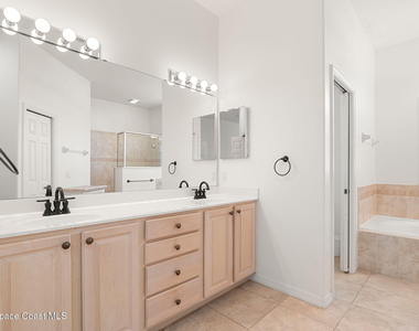 379 Pentland Drive - Photo Thumbnail 10