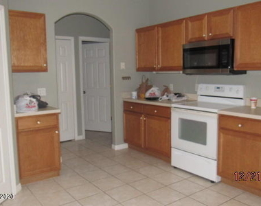 4281 Caparosa Circle - Photo Thumbnail 5