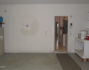 4281 Caparosa Circle - Photo Thumbnail 10