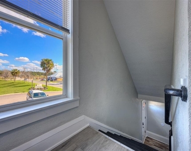 117 E Euclid Avenue - Photo Thumbnail 20