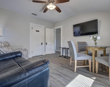 117 E Euclid Avenue - Photo Thumbnail 15