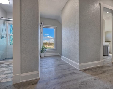 117 E Euclid Avenue - Photo Thumbnail 18