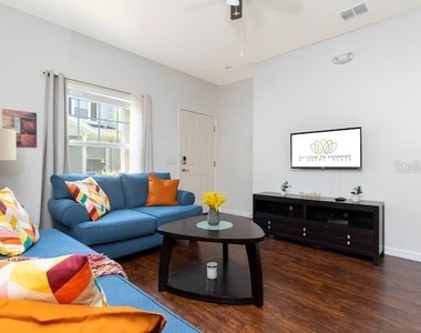 2904 Edenshire Way - Photo Thumbnail 3