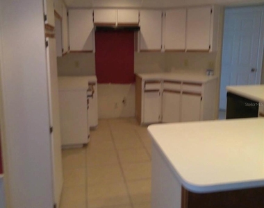 252 Santa Rosa Drive - Photo Thumbnail 9