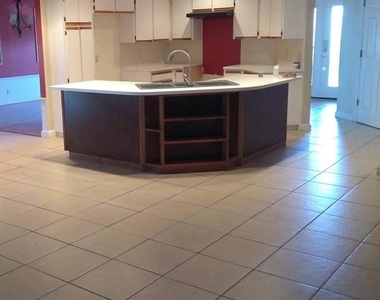 252 Santa Rosa Drive - Photo Thumbnail 1