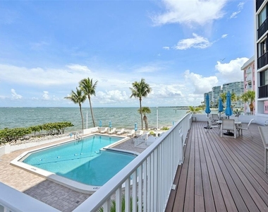 11 Sunset Drive - Photo Thumbnail 61