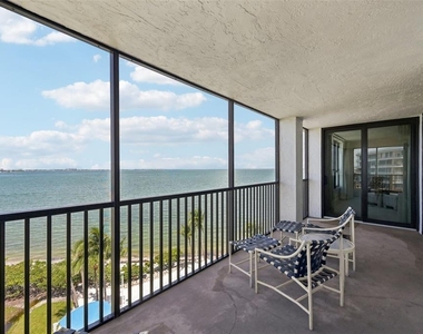 11 Sunset Drive - Photo Thumbnail 44
