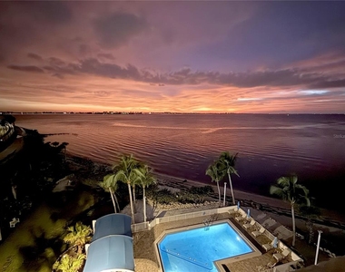 11 Sunset Drive - Photo Thumbnail 6