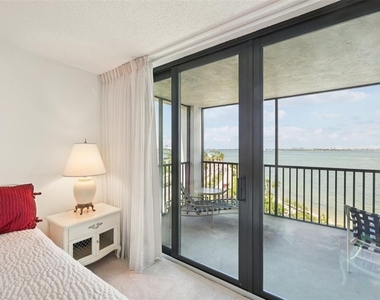 11 Sunset Drive - Photo Thumbnail 39