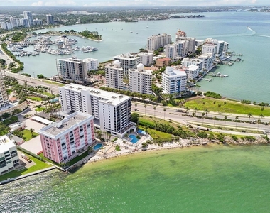 11 Sunset Drive - Photo Thumbnail 55